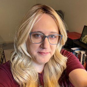 Meet your Posher, Zoe